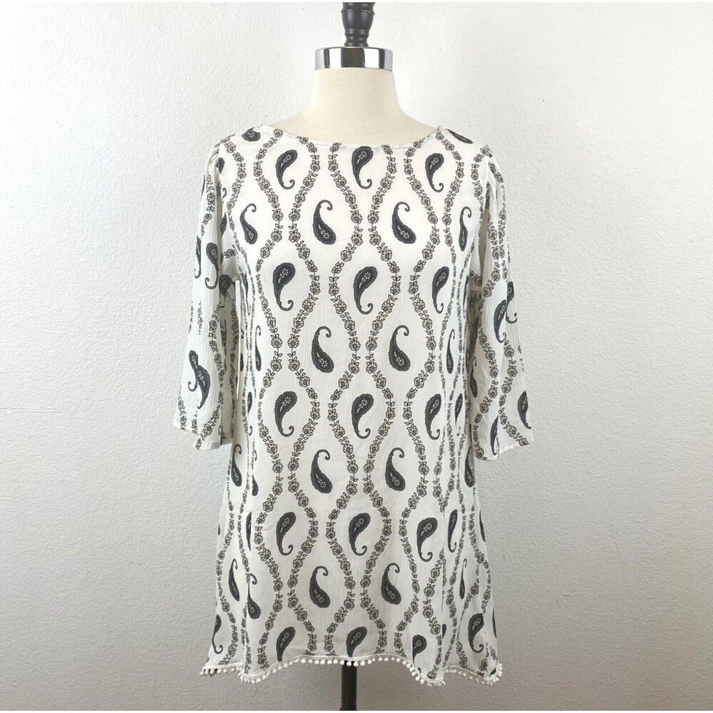 Yak & Yeti Tunic Blouse Top Small White Gray Paisley 3/4 Sleeves Boho Peasant